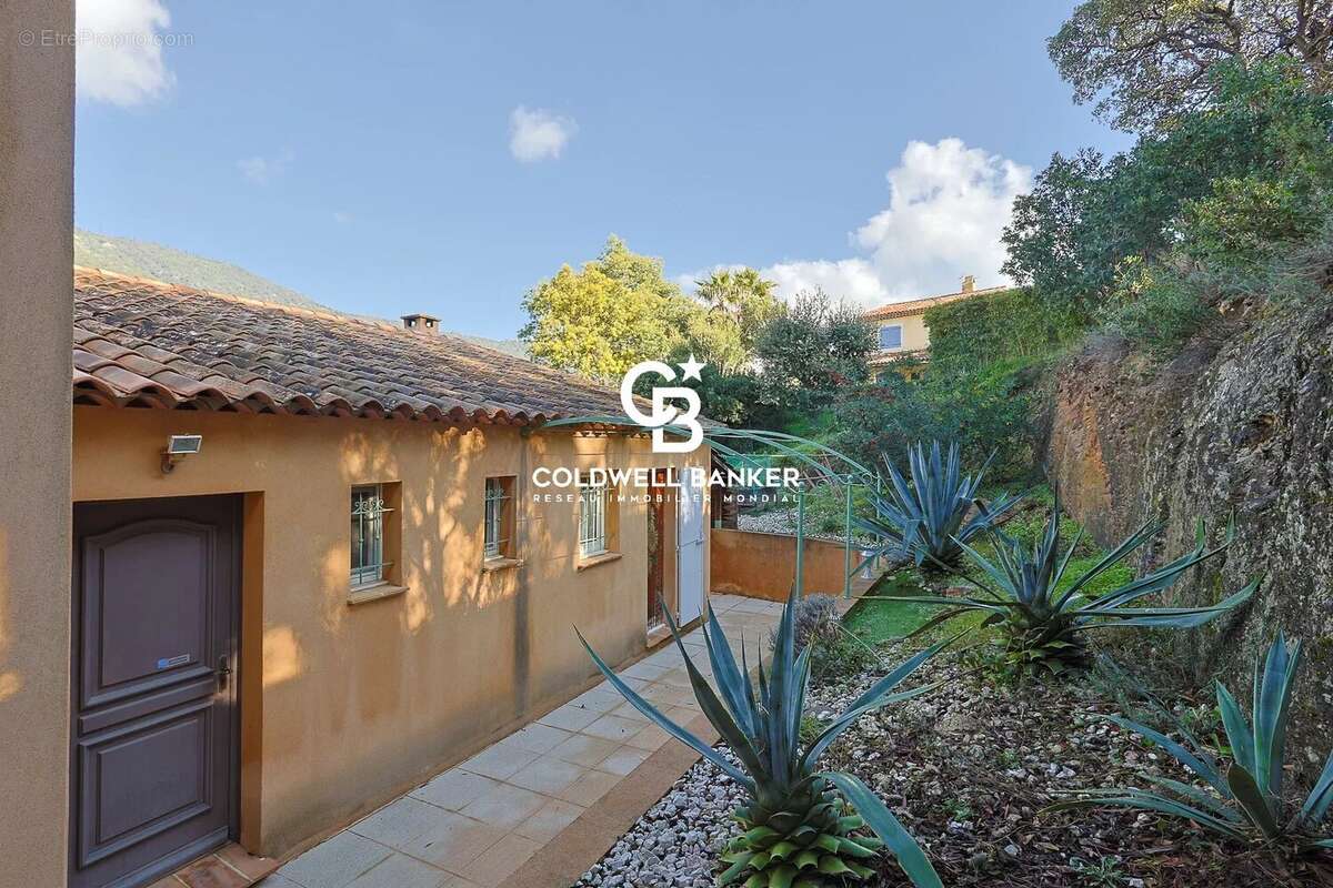 Maison à RAYOL-CANADEL-SUR-MER