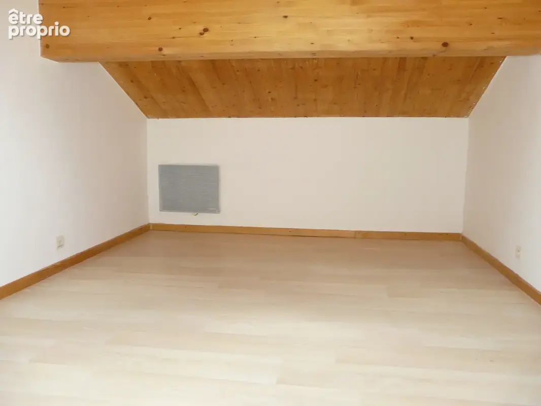 FONT-ROMEU - Joli demi-chalet à vendre composé de 4 pièces avec garage - photo 8
