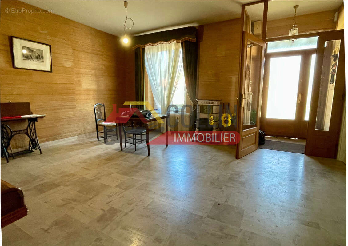 Maison à ROSIERES-AUX-SALINES