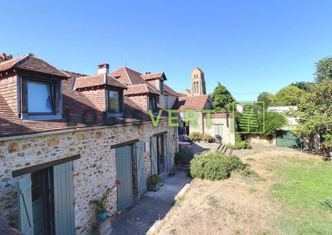 Maison 351 m² à Saint-Germain-Les-Arpajon  - photo 2