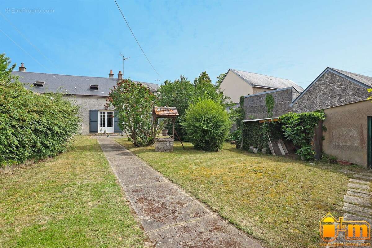 Maison à MEREVILLE