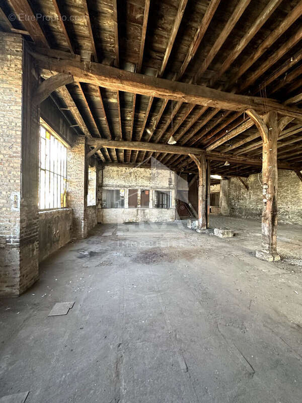 Autre à MONTEREAU-FAULT-YONNE