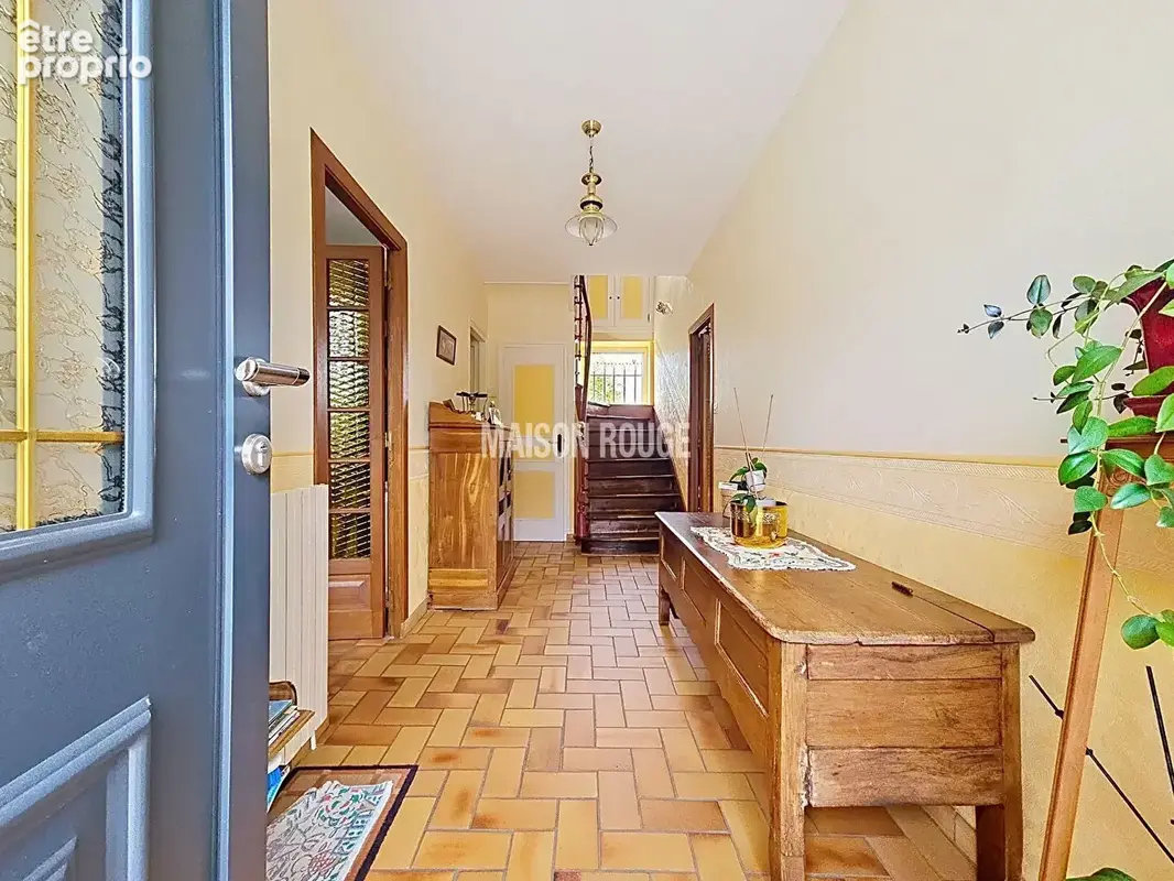 PLEVENON - Authentique demeure de caractère avec gîte et dépendances - photo 4