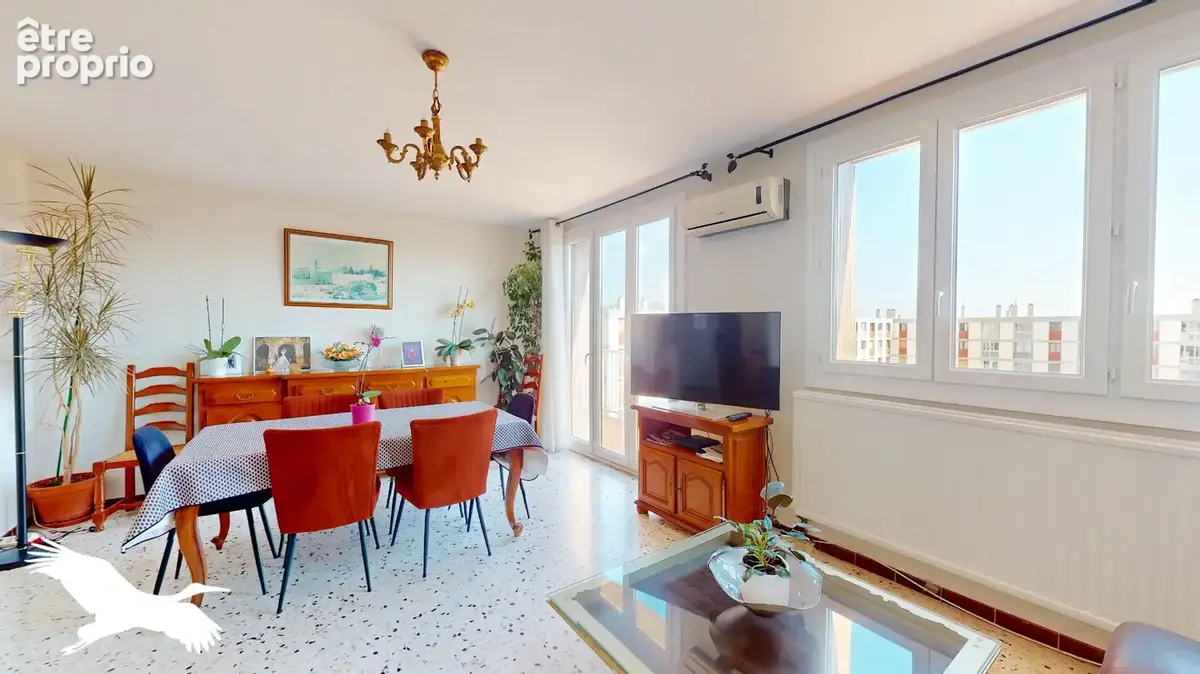 A VENDRE - Marseille 13013, Château Gombert / St Mitre - Appartement 4 pièces de 82m² avec terrasse et cave - Dernier étage - photo 2