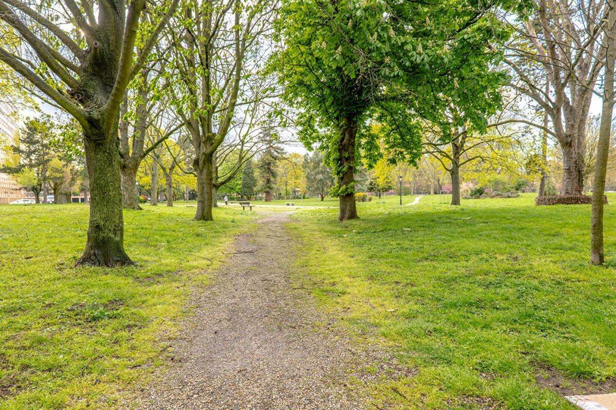Appartement à MAISONS-ALFORT