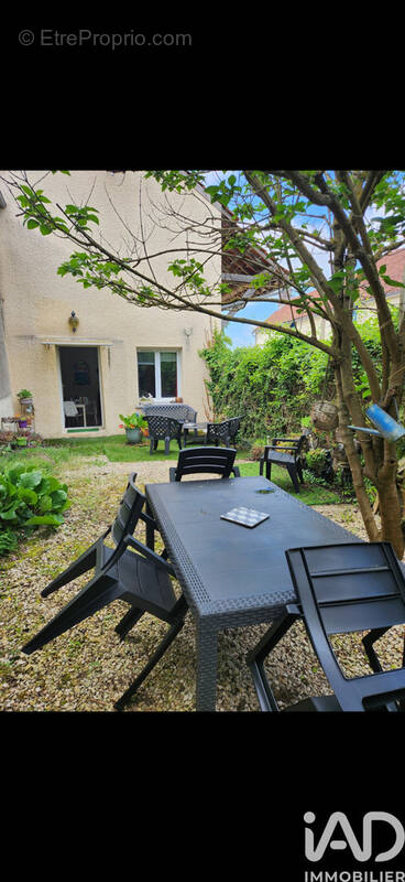 Photo 1 - Maison à NEUILLY
