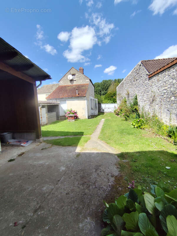 Maison à VAYRES-SUR-ESSONNE