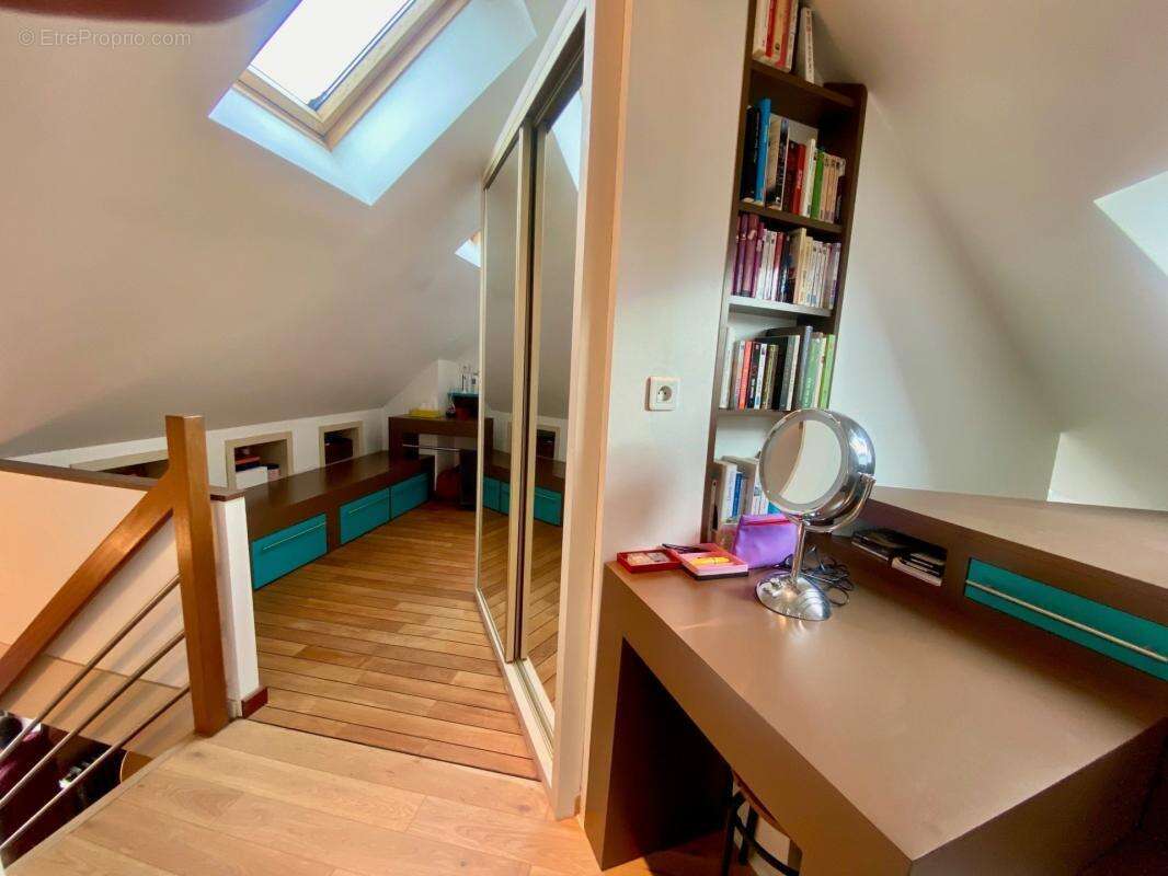 Maison à CROIX
