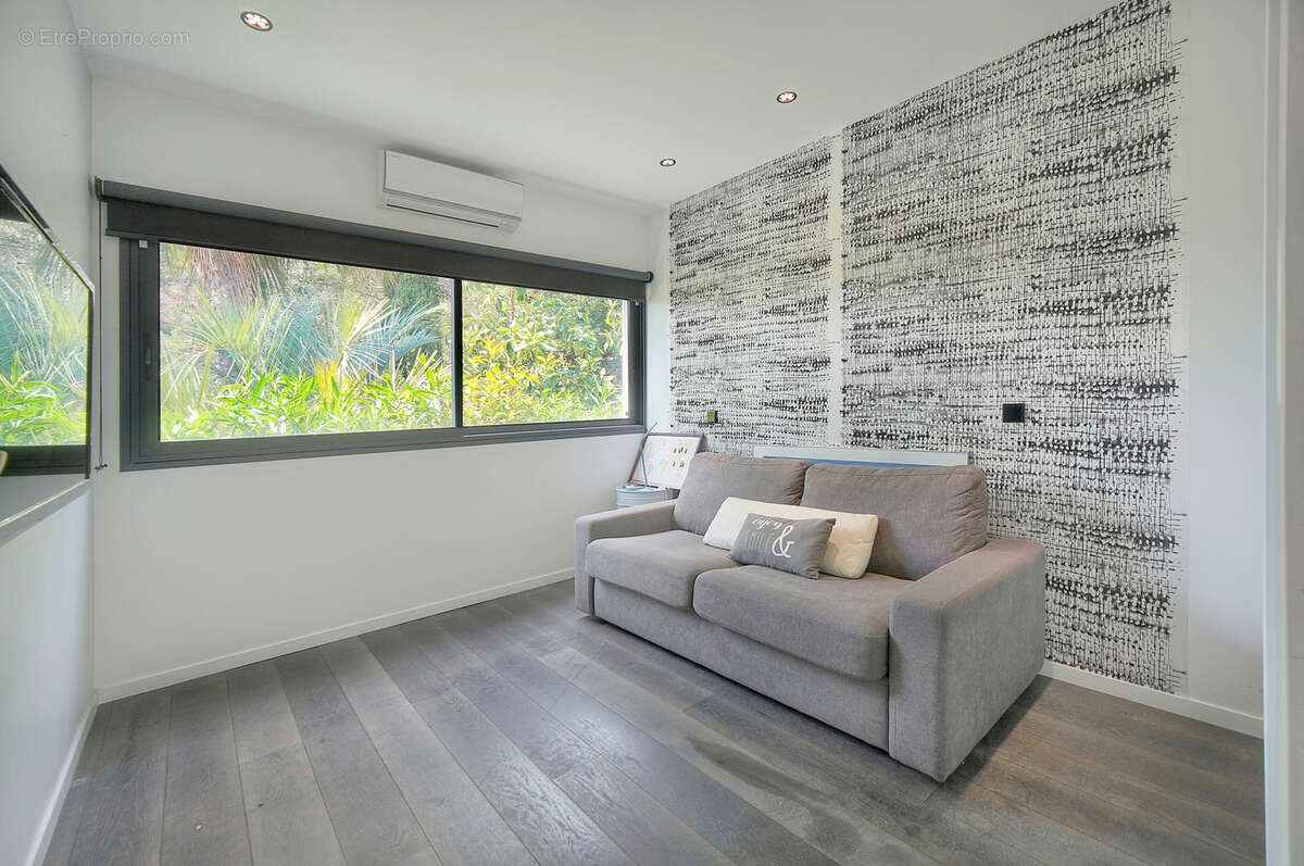 Élégante Villa contemporaine 200 m2 au cœur d'un environnement privilégié - photo 13