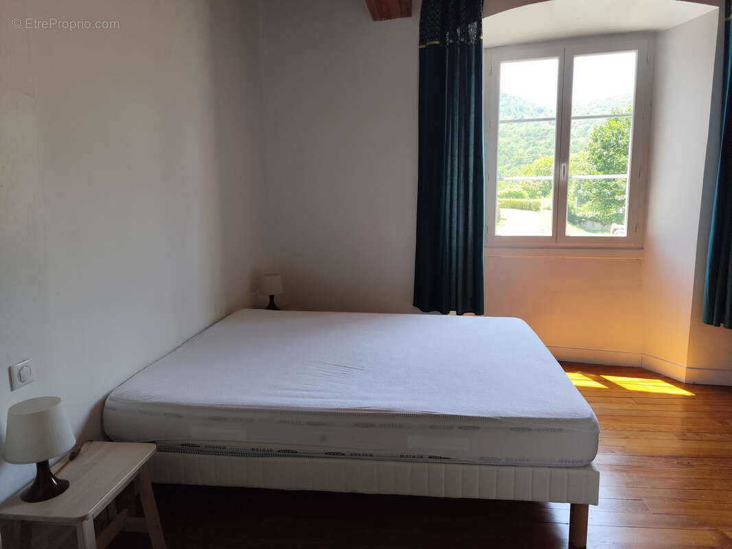 Maison 184,6 m2 avec appartement T2 et piscine centre de ST BERTRAND DE COMMINGES - photo 14