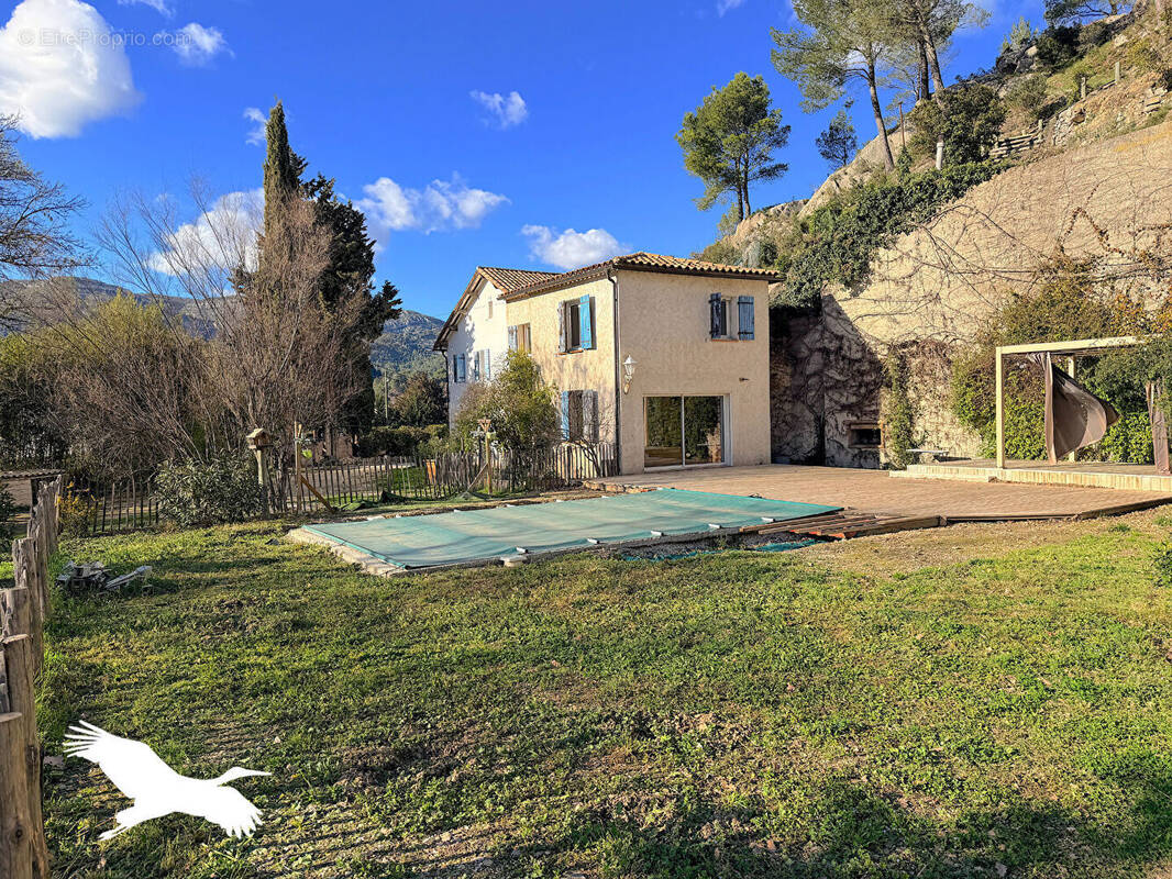 Maison à ROQUEVAIRE