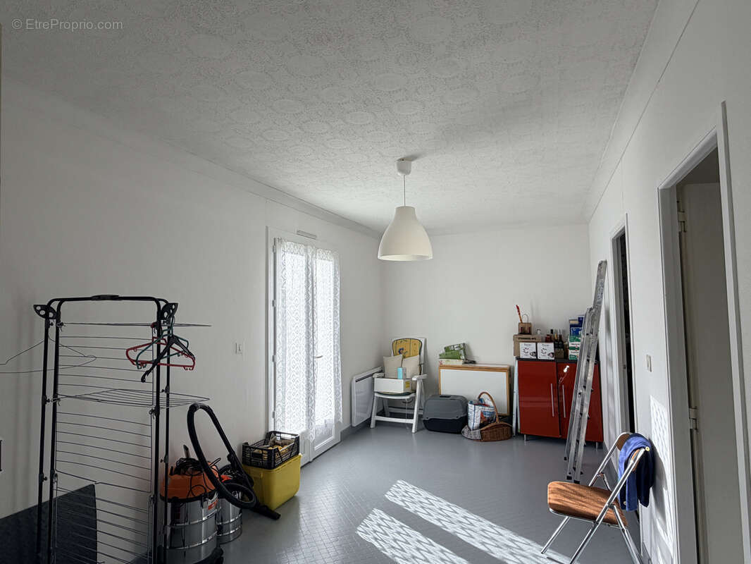 Caen maison d'habitation de 8 pieces principales a vendre - photo 6