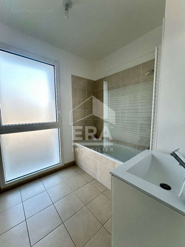 Appartement à NANTERRE