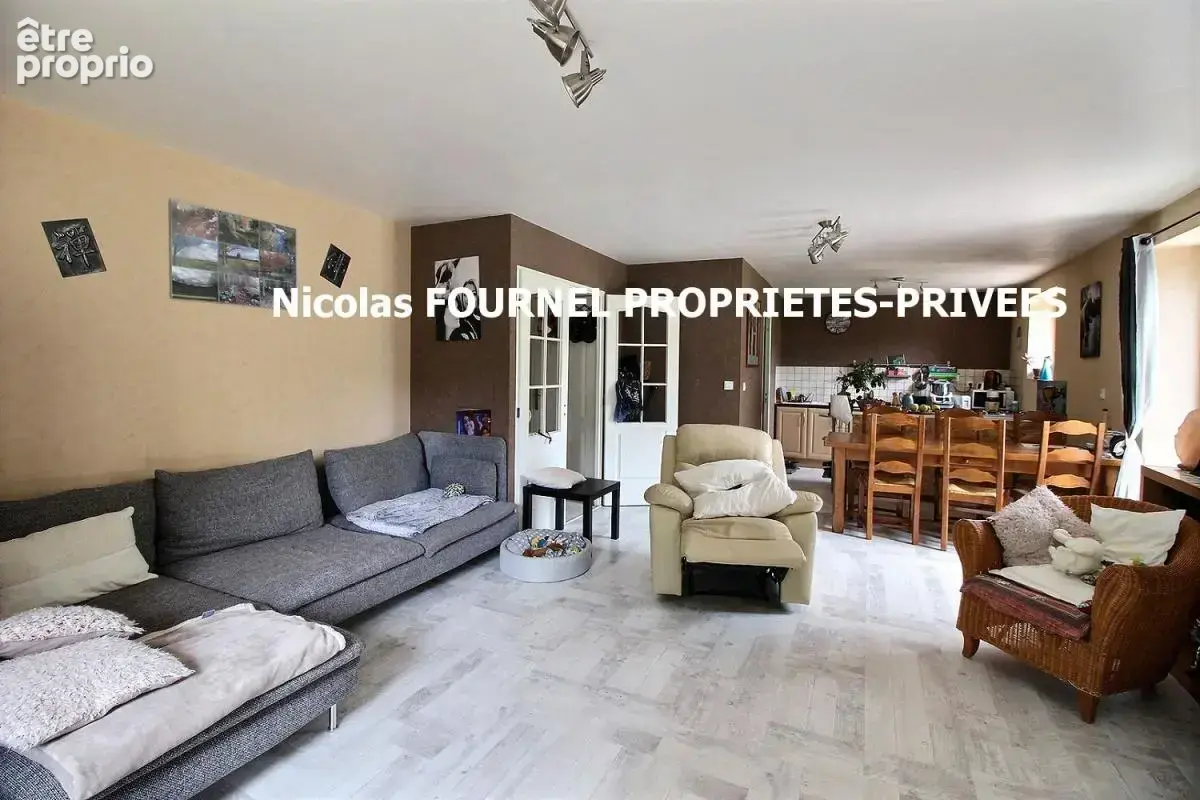 **EXCLUSIVITE** Tarentaise 42660 Propriété en pierres comprenant en rez de chaussée une ancienne auberge de 144m² (possibilité d - photo 2