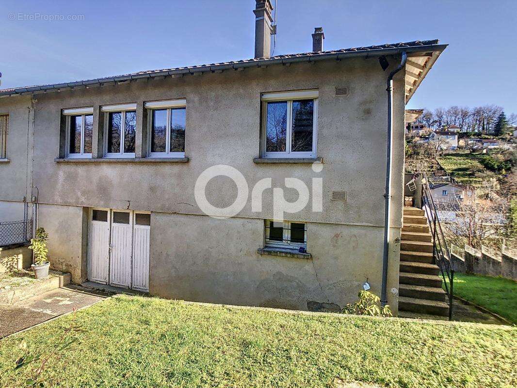 Maison à NOTRE-DAME-DE-SANILHAC