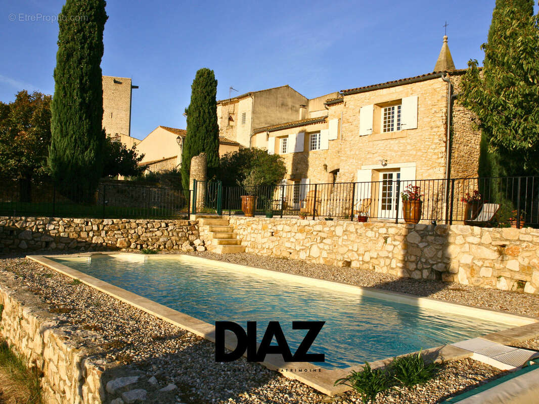 Propriété de caractère avec piscine / Immeuble 9 appartements   613 m2 habitables   Un lieu de vie rare et ins - photo 2