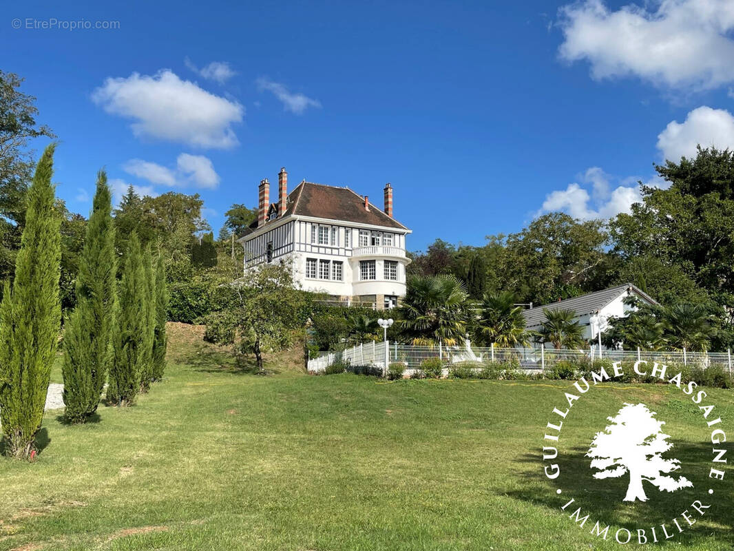 Maison à SAINT-AMAND-MONTROND