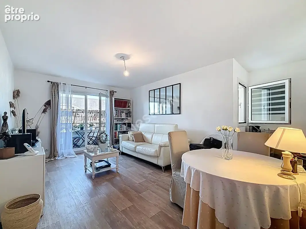 Tours - velpeau - balcon - ascenseur - parking - photo 2