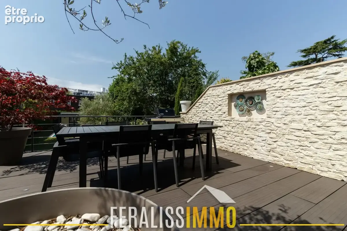 Elégante maison familiale 4 chambres avec piscine et suite p - photo 21