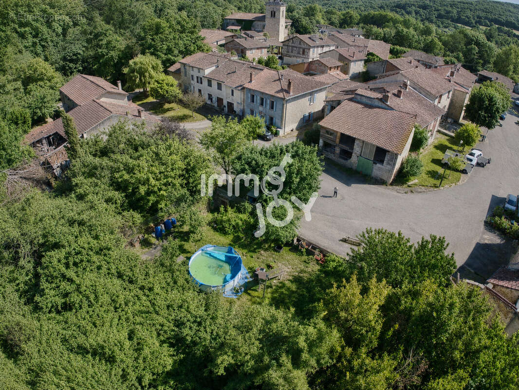 Maison de village rénovée avec grange, garage et jardin   Le Plan 31220 - photo 4