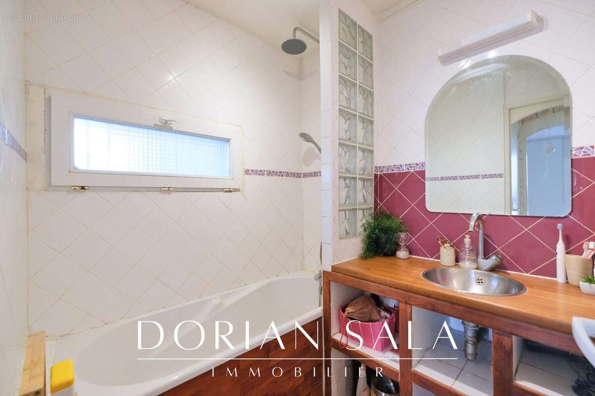 Appartement à MARSEILLE-12E