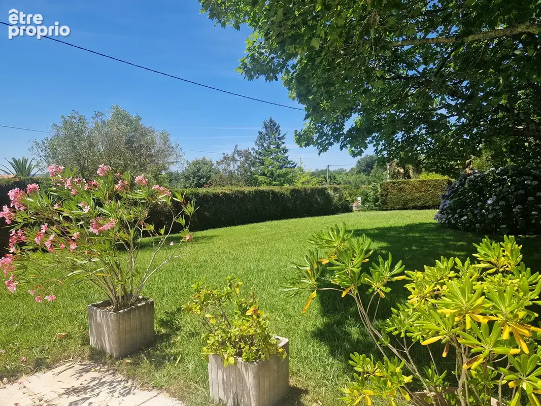 Magnifique maison avec piscine et jardin arboré - URRUGNE - photo 39