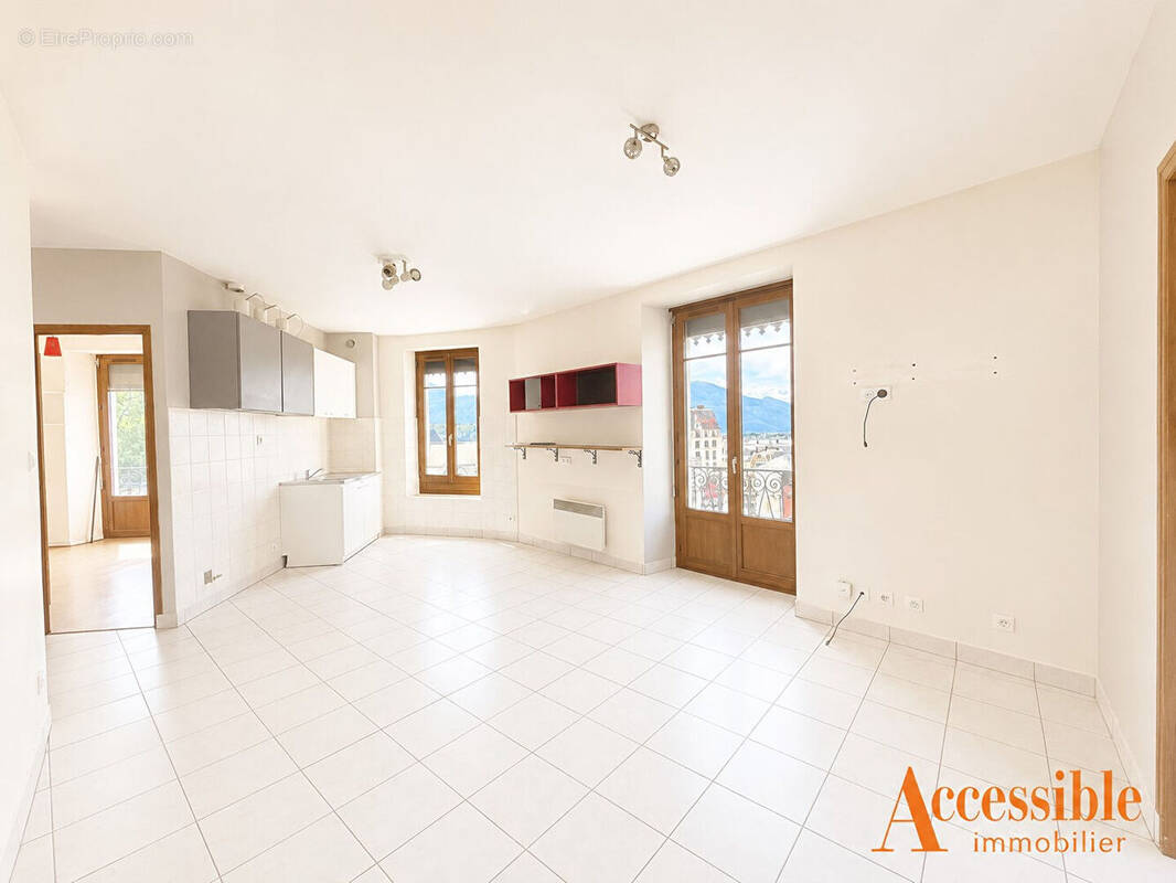 Appartement à AIX-LES-BAINS