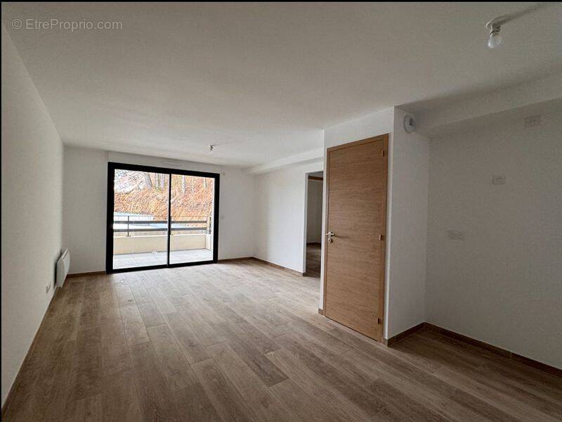 Appartement à LES ANGLES