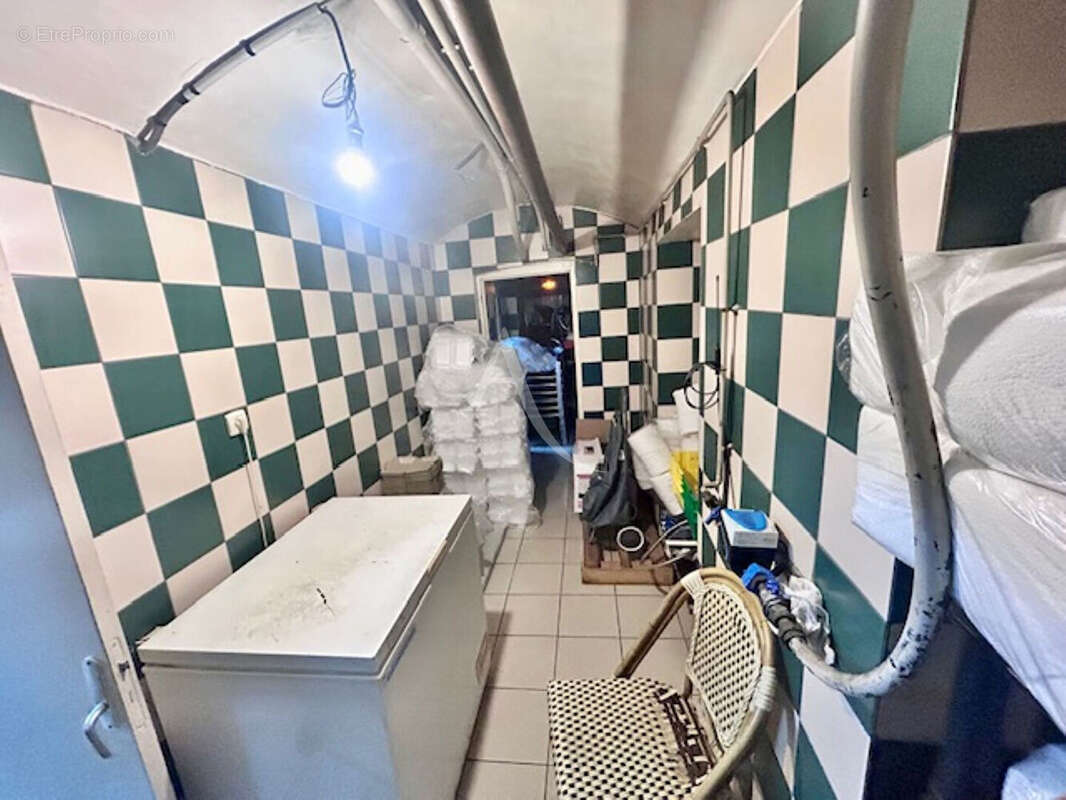 Commerce à PARIS-19E