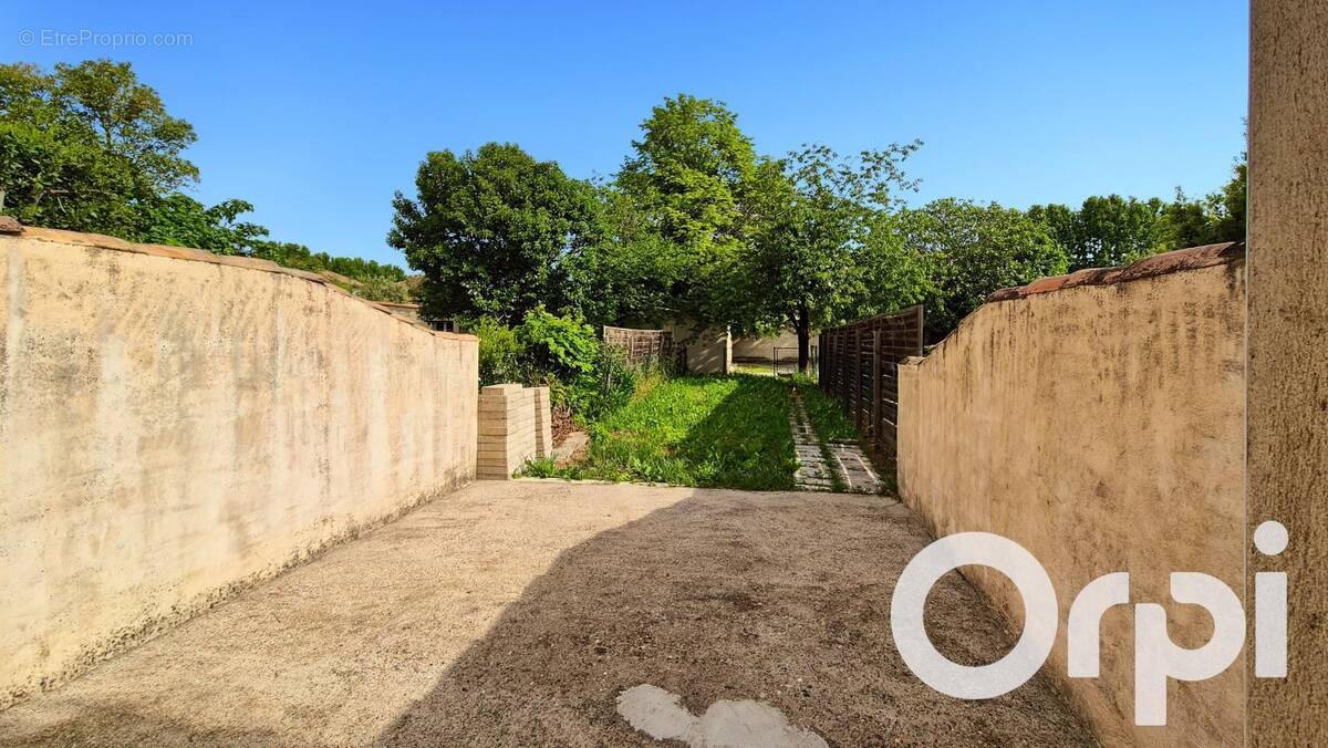 Maison à PONT-SAINT-ESPRIT