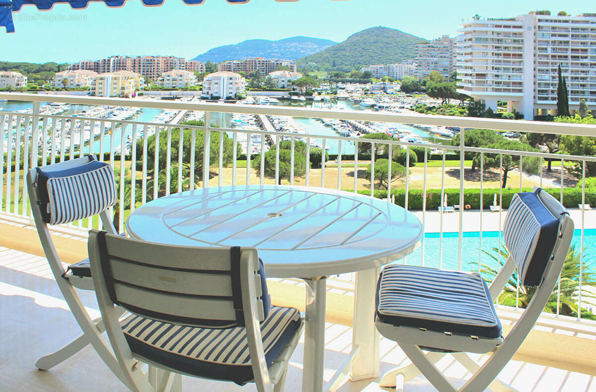 Appartement à MANDELIEU-LA-NAPOULE