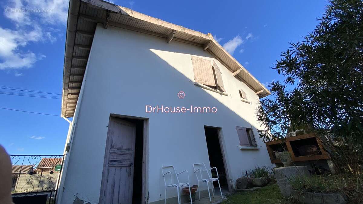 Maison à LA TOUR-DU-CRIEU