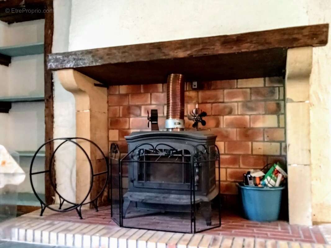 Maison à CONFOLENS
