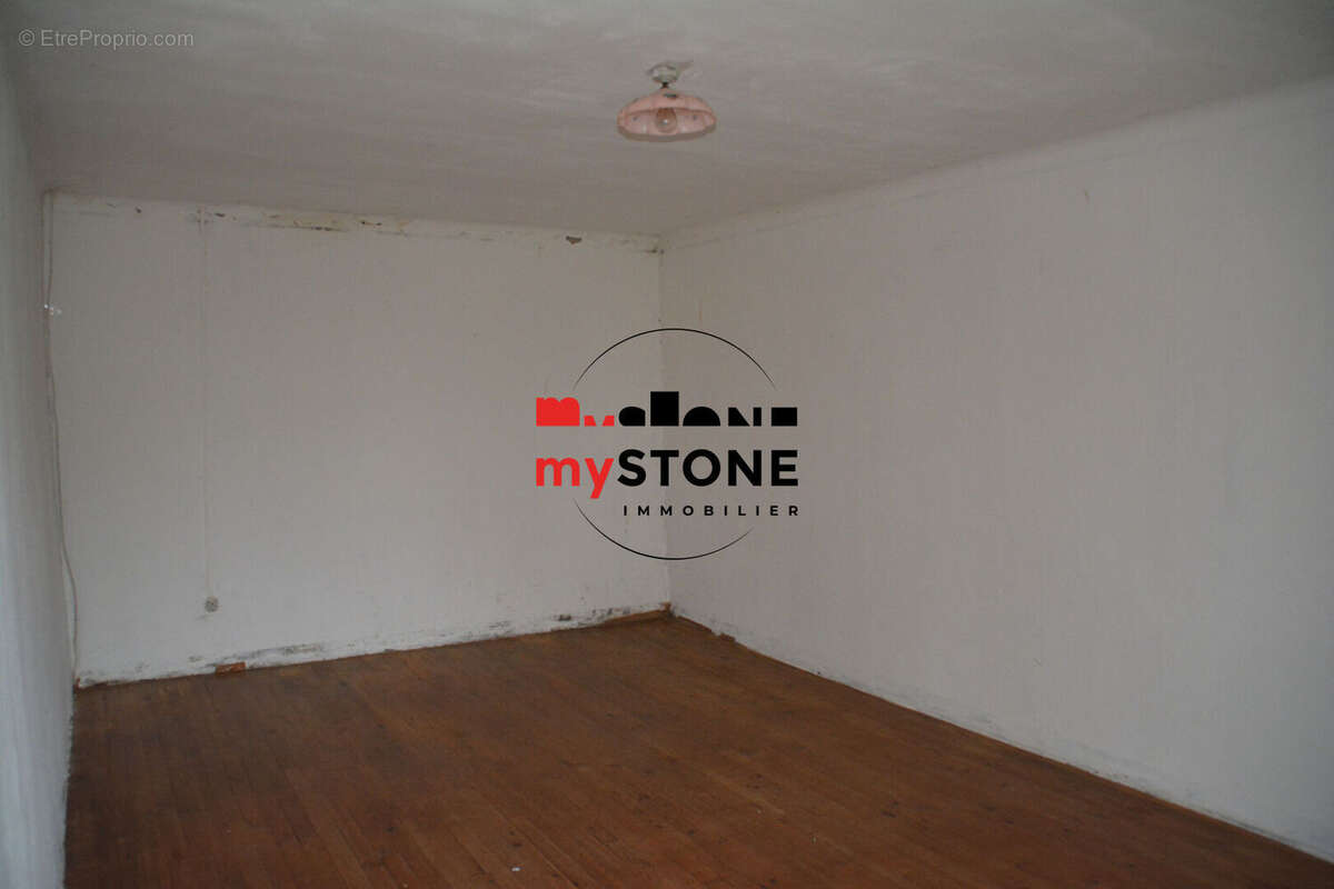 Maison à SAINT-MARCEL