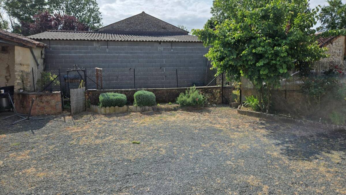 Maison à LA GRIMAUDIERE