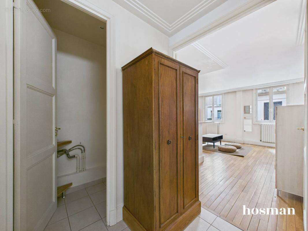 Appartement à PARIS-7E