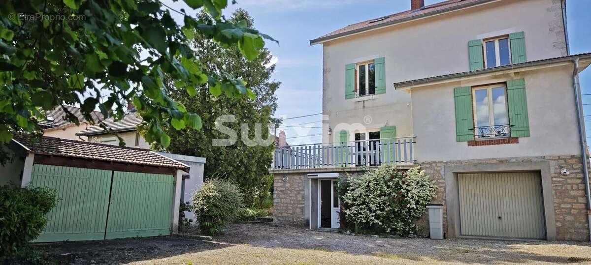 Maison 191 m² à Dole  - photo 2
