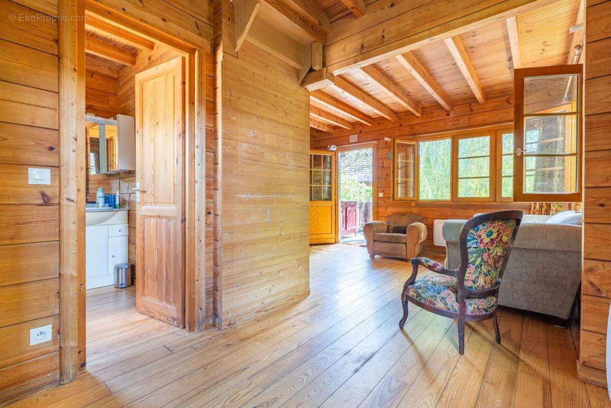 Charmant Chalet de 2 pièces 50 m² à Réau dans un environnement exceptionnel ! - photo 7