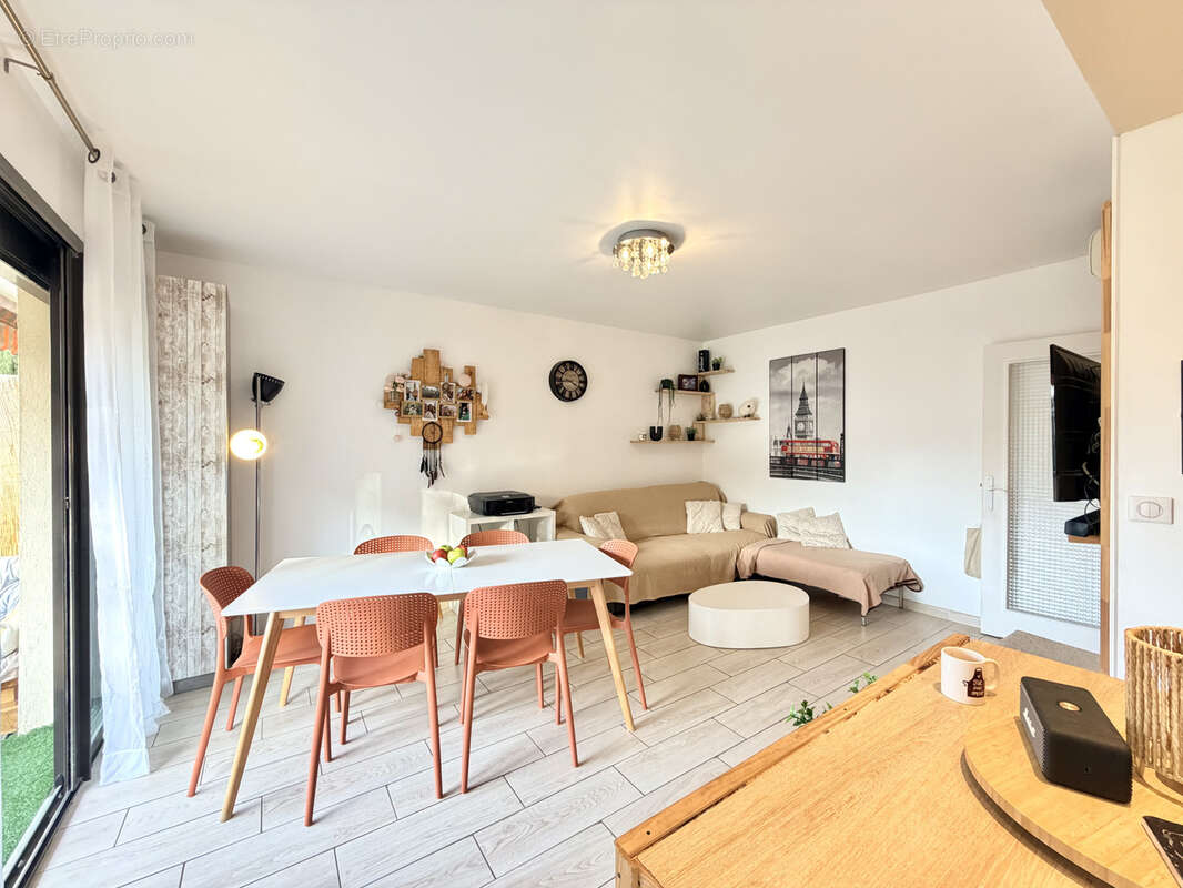 Appartement 3 pièces, au calme et vue verdure, quartier Terrefial, proche de Cannes centre - photo 5