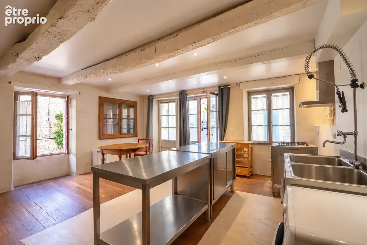 charmante maison de village de 65 m2 en pierre composée de 2 grandes pièces sur cave - photo 4
