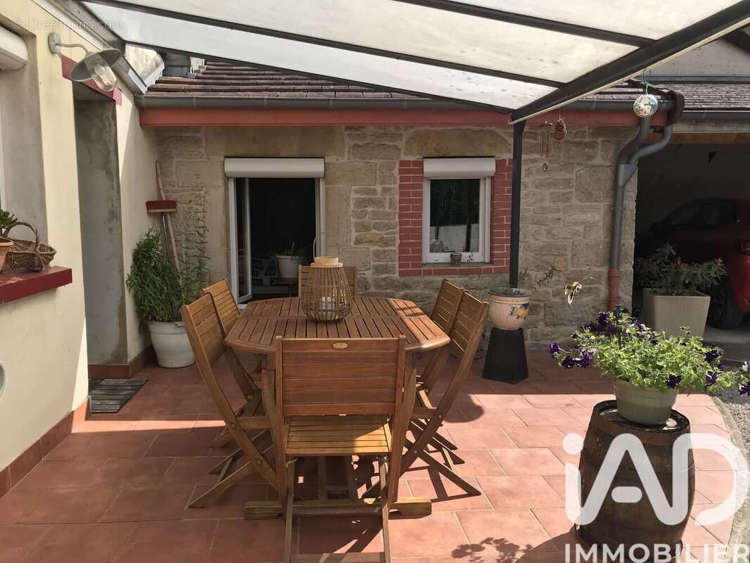 Maison 131 m² à Gevingey  - photo 2