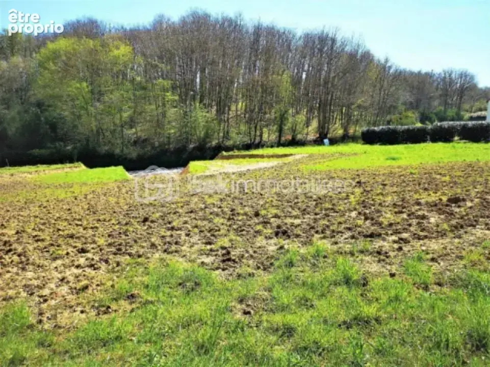 Terrain constructible au calme de 948 m² environ de surface, façade de 36.16 ml - photo 9