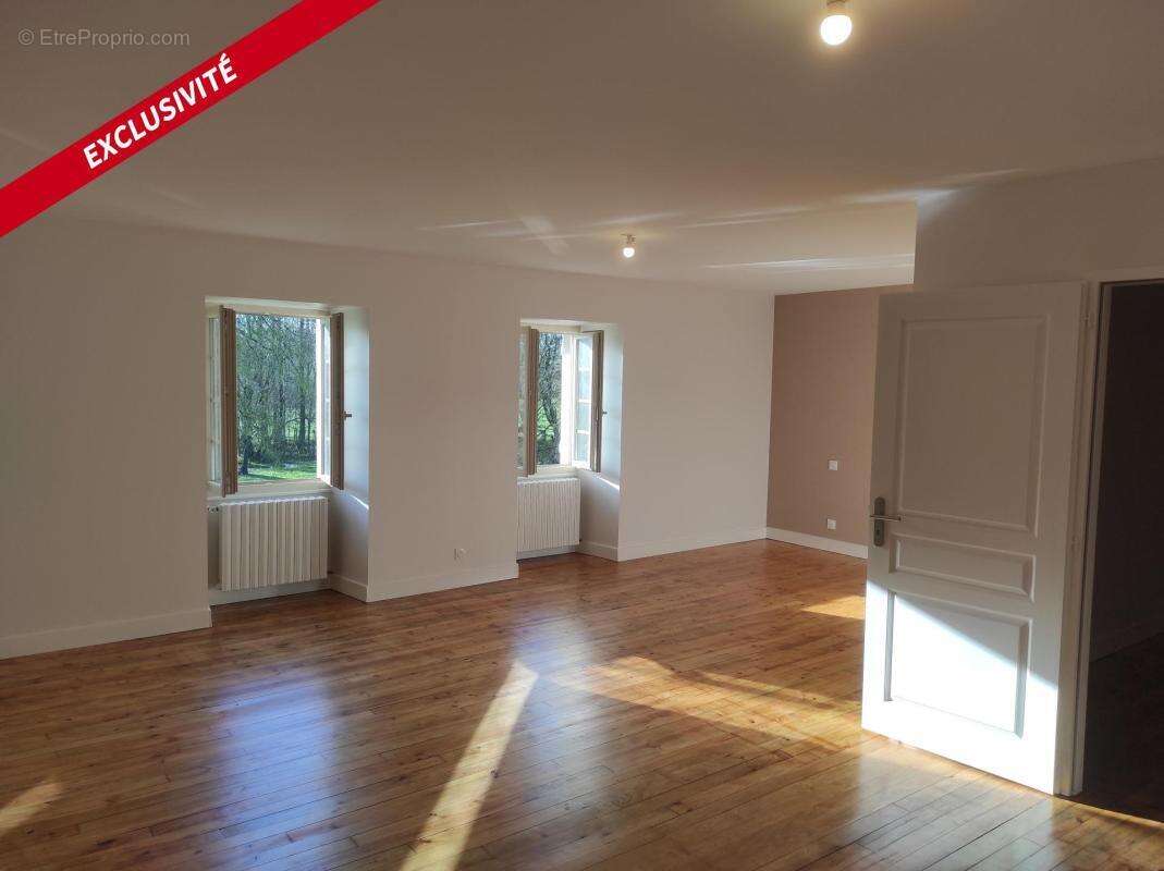 Maison à SAINT-JEAN-D&#039;ANGELY