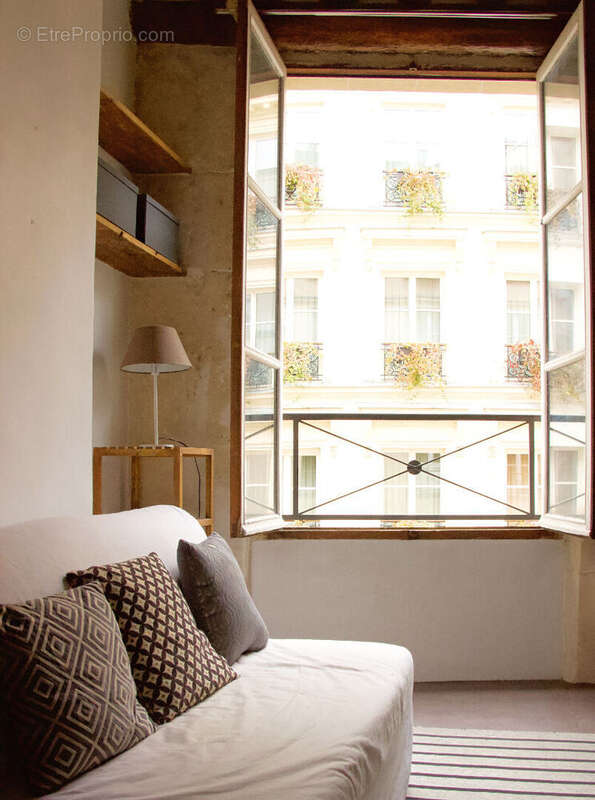 Appartement à PARIS-4E