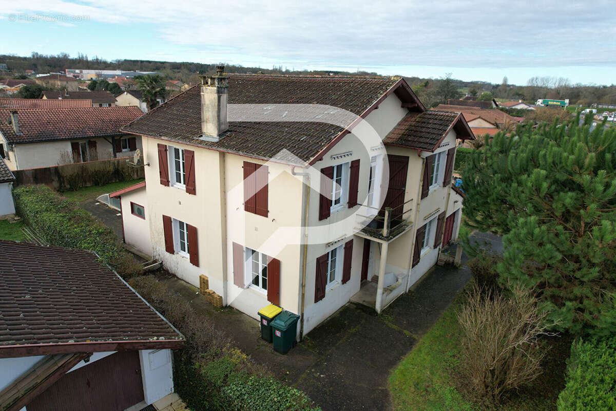Maison à SAULT-DE-NAVAILLES