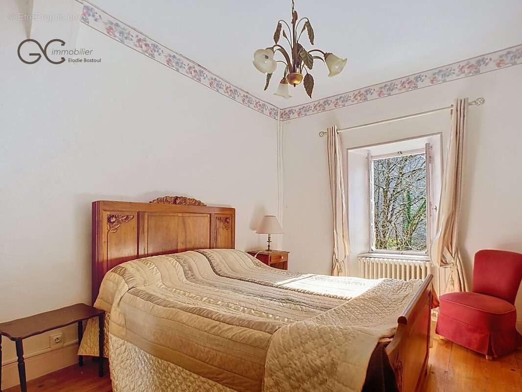 Maison à VERRERIES-DE-MOUSSANS