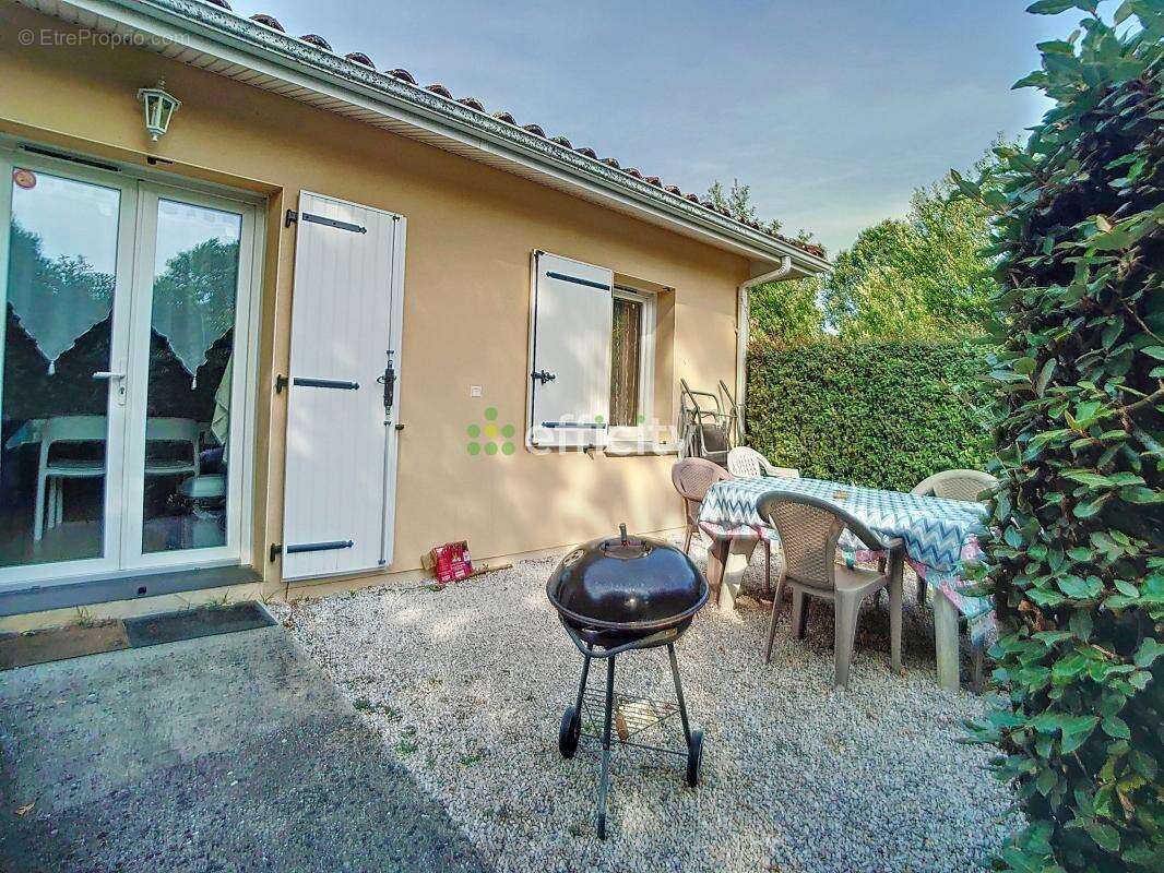 Maison 332 m² à Sainte-Eulalie-En-Born  - photo 10