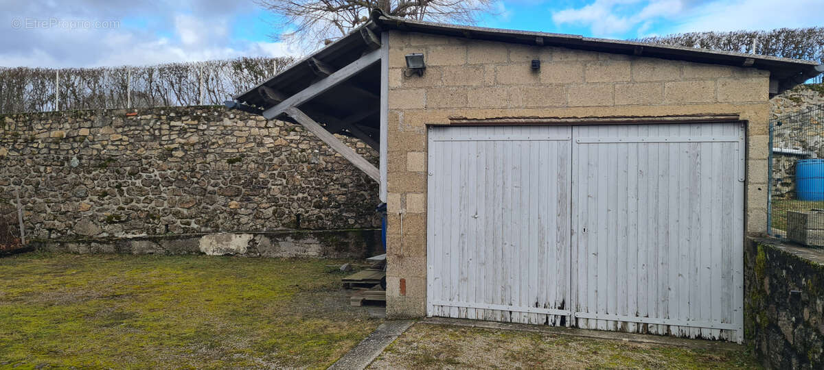 Appartement à SAINT-AGREVE