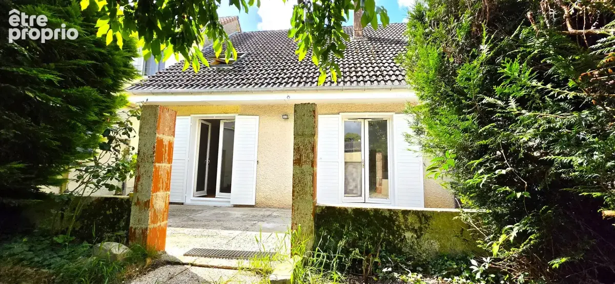 Photo Maison à Saint-Sauveur au prix de 190 000€