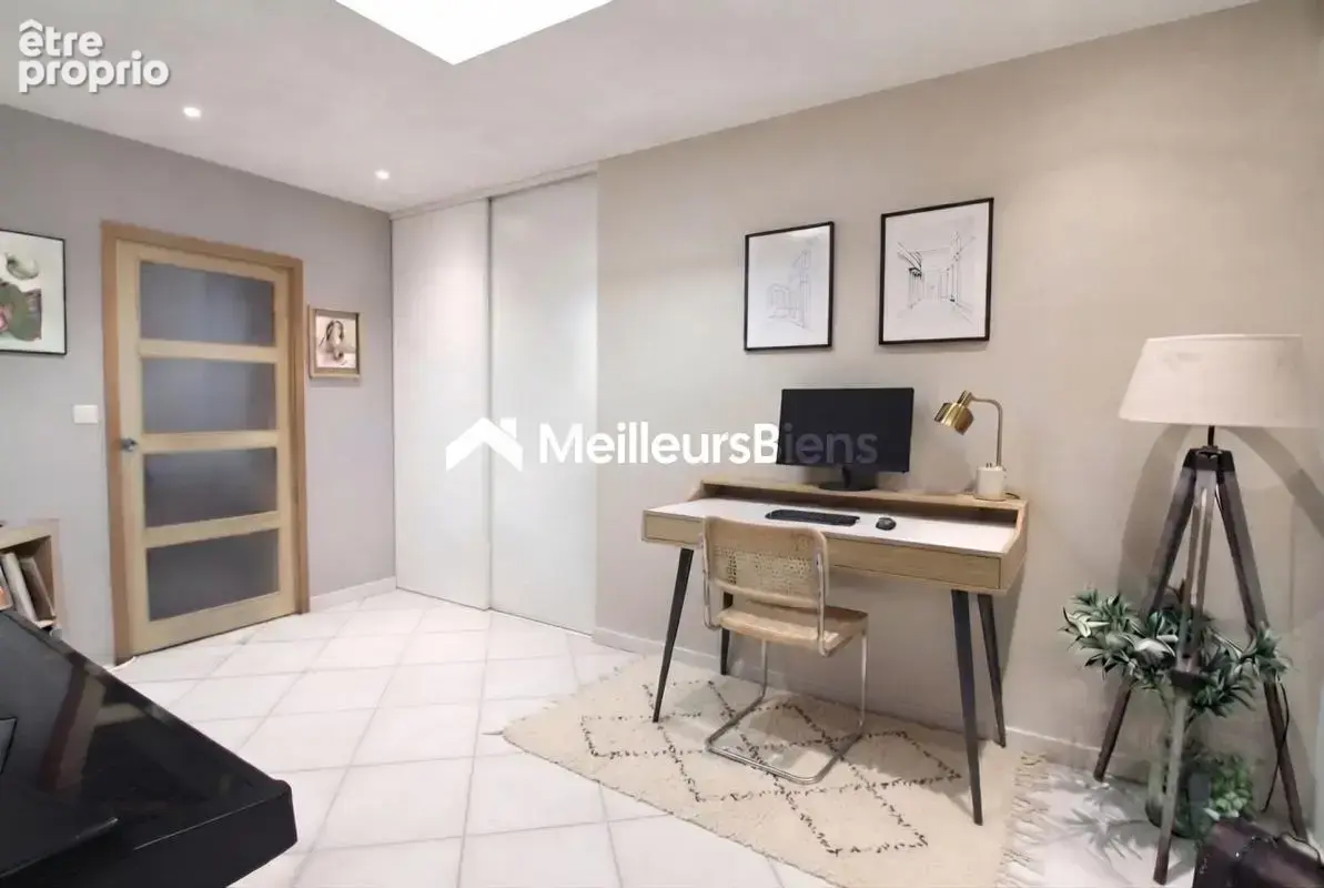 Maison de plain-pied 175 m2 avec piscine et dépendances - photo 10